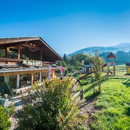 Unterhof Konukevi 4*