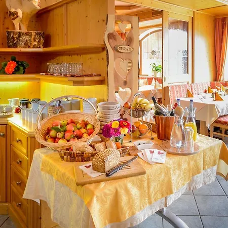 Konukevi Unterhof 4*